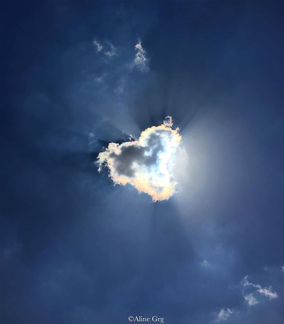 Love from Heaven... 💙🙏🏻💙 sunday  hiking  heart  cloud  fromheaven ... (Saghbîne, Béqaa, Lebanon)