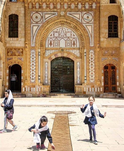 Love this photo by @pamhachem - "There are 3 types of girls in this world:... (Beiteddine Palace)