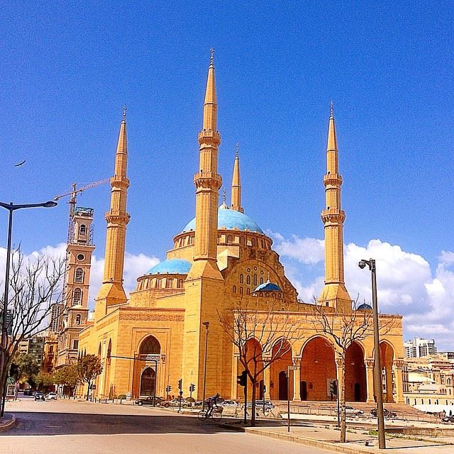 Lovely view this morning😍  beirutdowntown mosque beautifulday sunday...