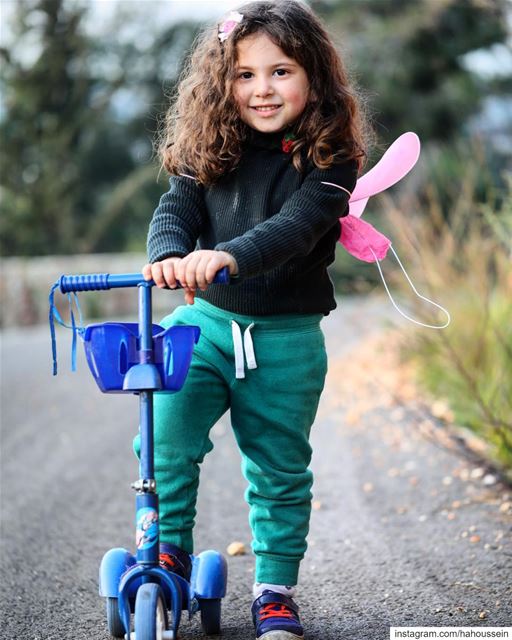 Lynn in wonderland 🦋 .  Lynn  Dalhoun  niece  nipote ... (Dalhoûn, Mont-Liban, Lebanon)