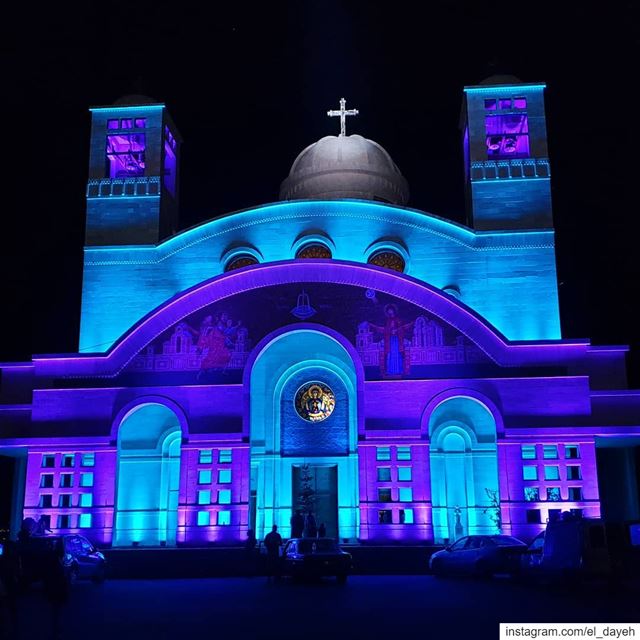 Maghdouche church🙏 christmasseason  colorful  church  facade ... (Maghdoûché, Liban-Sud, Lebanon)