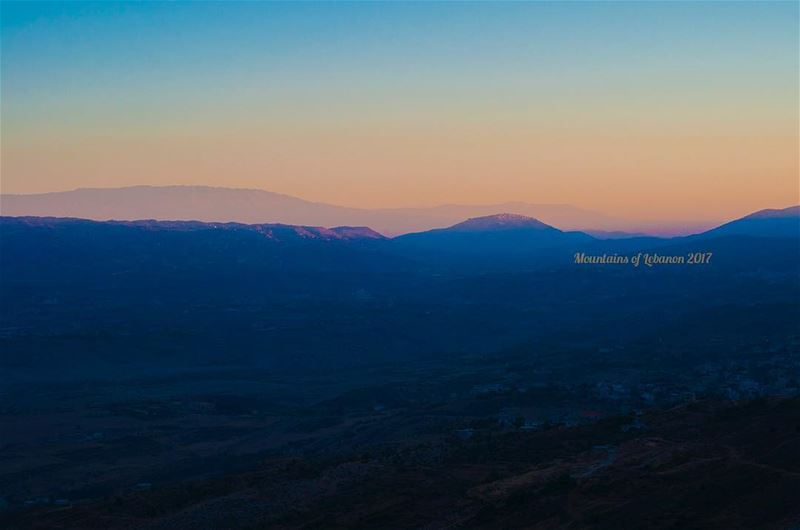 Magical Dawn!Looking towards Rachaya from further south! dawn ... (Rashaya District)