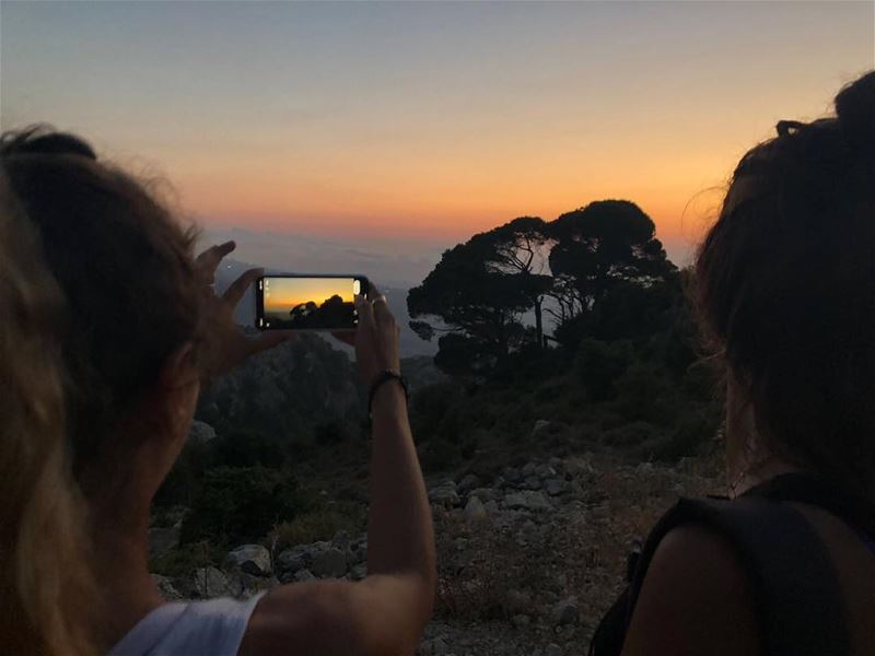 Magical moment from our Hiking & Yoga event-Bchaaleh 🌄.📷 @pamela.chahin (Batroûn)
