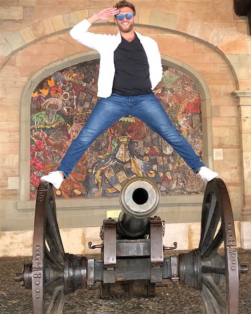 Make Love, don’t fight  Genève  geneva🇨🇭  swistzerland  war  cannon ... (Geneva, Switzerland)