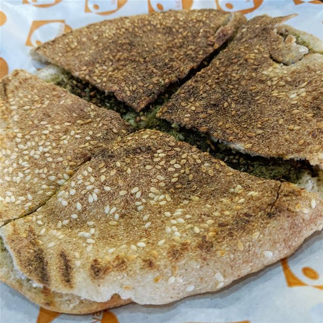  manakish  kaake  zaatar  breakfast  yummy  instayummy  food  instafood ...