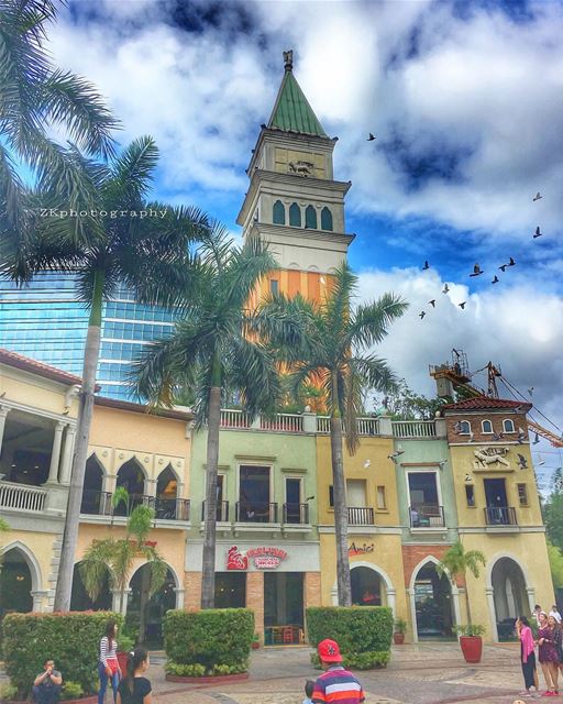 🇵🇭Manila trip- Feb 2017 • 😁 •   ig_today  ig_eurasia  igersphilippines ... (Venice Piazza Grand Canal Mall McKinley Hill)