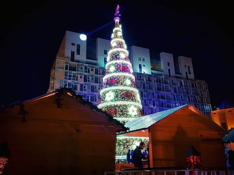 Market Trends......... christmas  nightlife  market  beirut ... (Beirut, Lebanon)