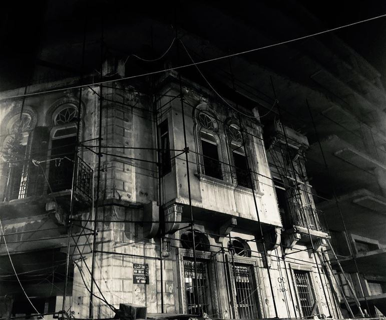  marmekhayel ........ horror  scary  building  heritage  night ...