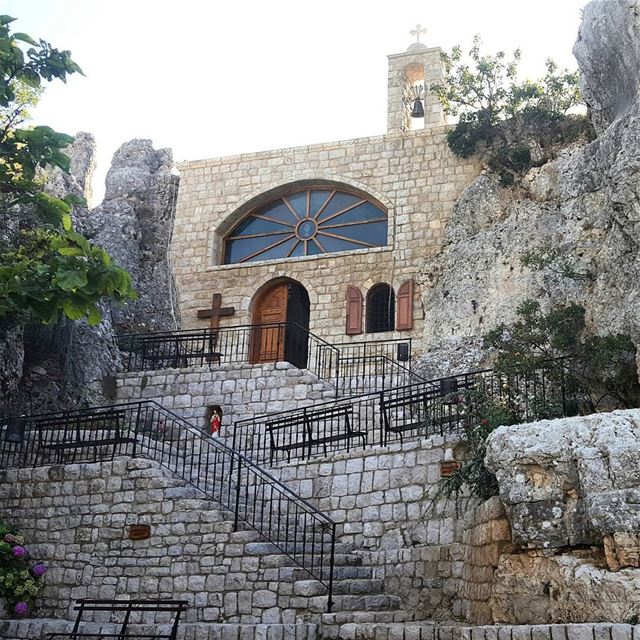 Martyr's Church StStephen  Church  كنيسة  tabriye  SaintStephen  Jesus ... (غابة الشهيد، طبرية، رعشين)