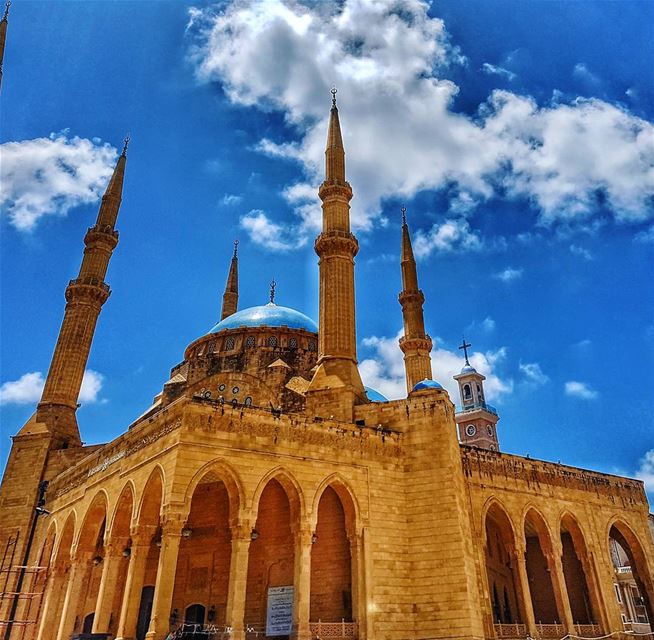  matchingreligions ⛪🕌 livelovebeirut  beirut  beiruting  beirutstreets ... (Downtown Beirut)