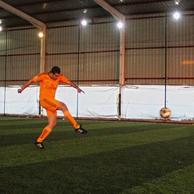  me  football  soccer  sport  realmadrid  madrid  kit  orange  stadium ...
