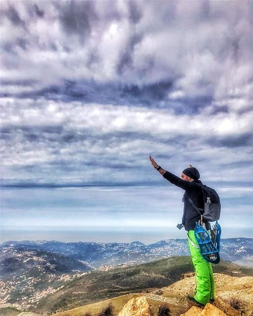  me when I heard that  monday is over 😁 3 more days to the weekend ...... (Falougha, Mont-Liban, Lebanon)