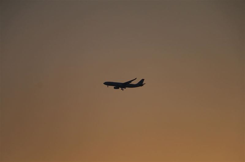  mea middleeastairlines takenbywissamalhoury onarrival airbusa330 sunset... (Beirut, Lebanon)