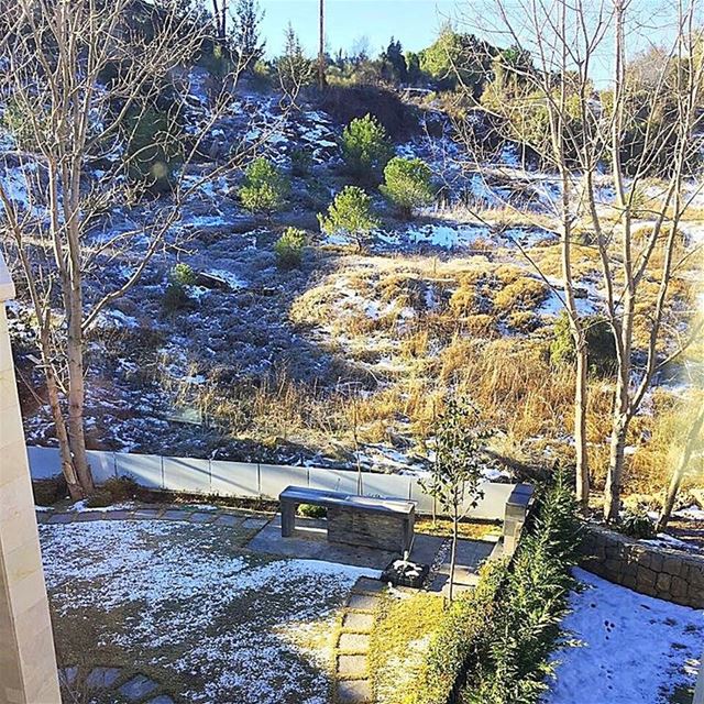 Melting snow reminds me that after the storm beautiful days are coming... (Mar Moussa)