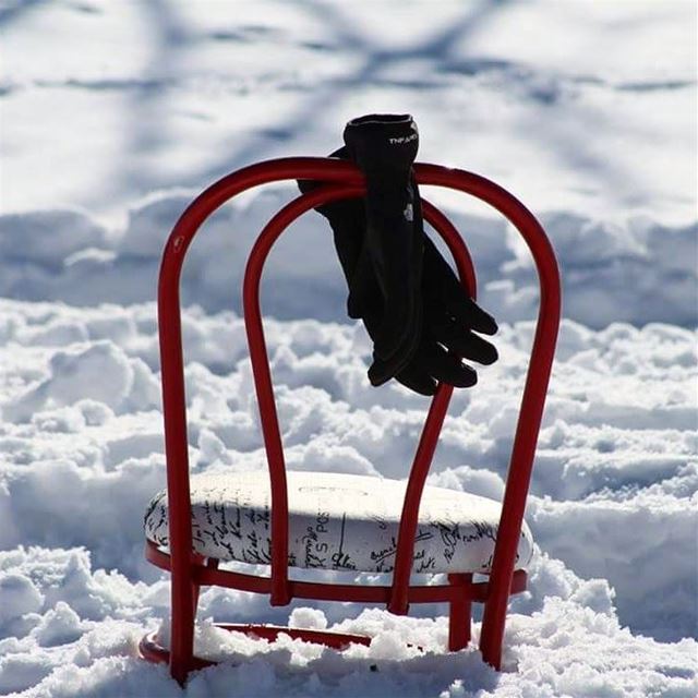 Memories of winter past! winter  winterphotography  snow  chair  gloves ... (El Arz, Liban-Nord, Lebanon)