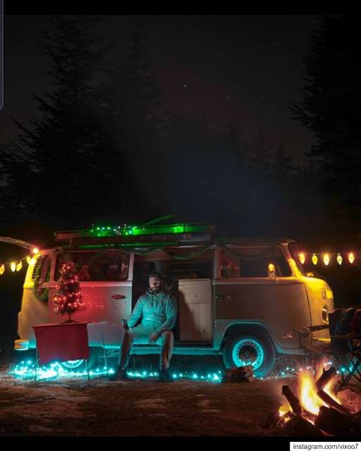 Merry & Bright Christmas 🎄🌟.... vanlife  vanlifemovement ... (Christmas in Color)