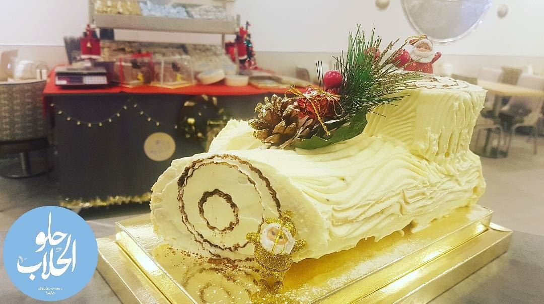 Merry Christmas everyone😍😁Buche de Noel for 35,000 L.L. 🎅🌲🎁 ---------- (Abed Ghazi Hallab Sweets)