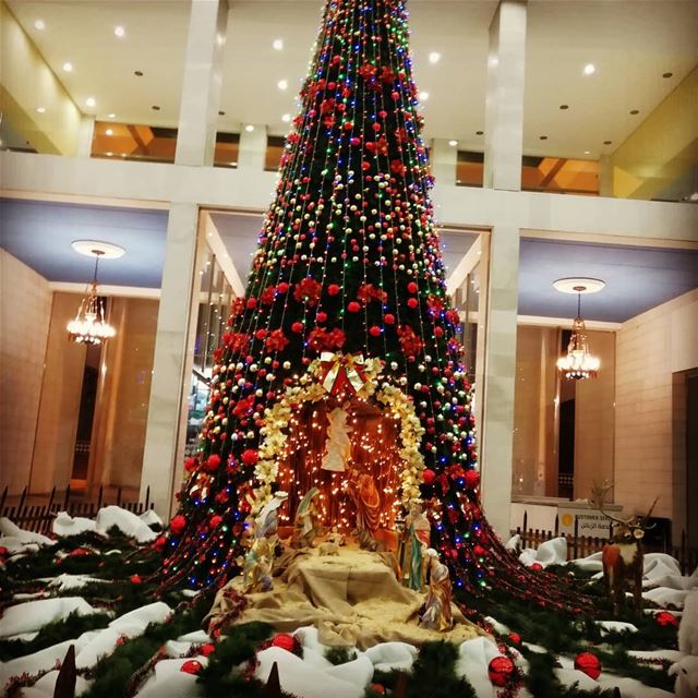  merrychristmas christmastree🎄 cascadamall mall happy_new_year2018... (Cascada Mall)