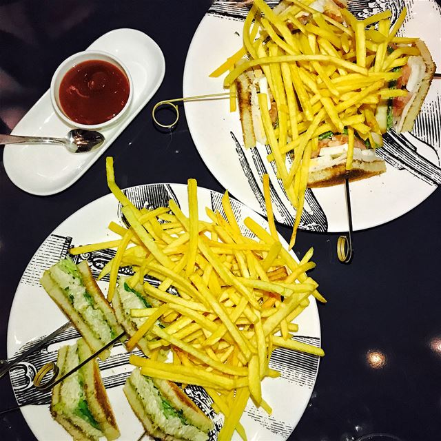 Midnight Craving: Club Sandwich and more from Numero Six........ (Numero Six)