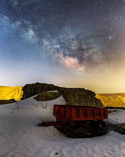 Milking The Way. longexposure  nightphotograpy  akoura  lebanon ... (Akoura, Mont-Liban, Lebanon)