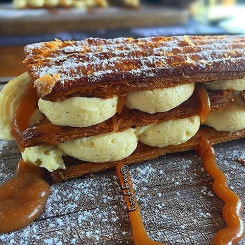 Mille Feuille with caramel 😍😍👅 Credits to @hungrymoey  (Cozmo Café)
