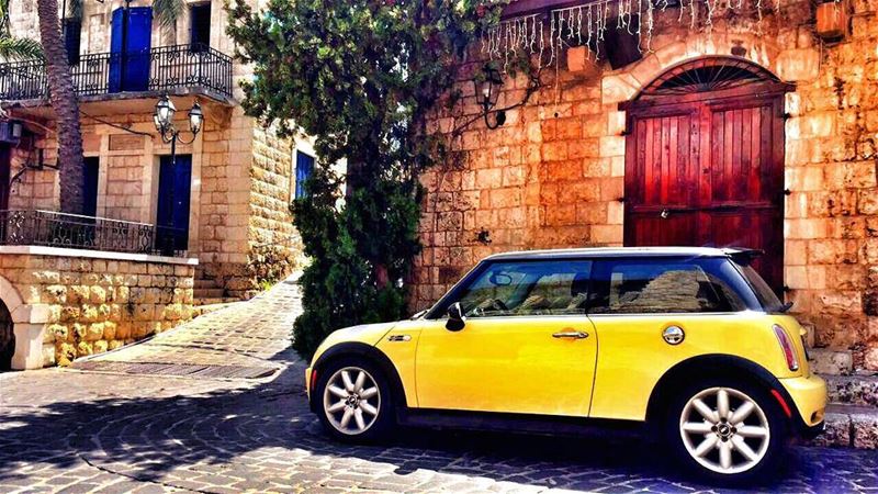  mininorthlebanon  minicooper  yellow  tired  village  retro  vintage ... (Zouk Mikael)