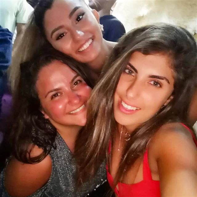 Missing my 2 ladies a lot 😢💕.Huawei P20 📸. TheLocaCousins ... (Batroun Taiga)