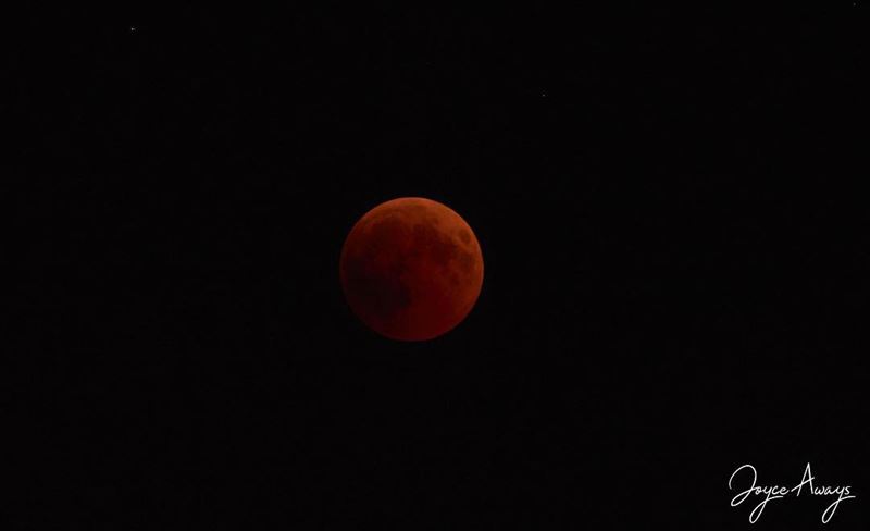  moon  eclipselunar  lunareclipse  eclipse  lune  luna  ig_lebanon ... (Chemlane, Mont-Liban, Lebanon)