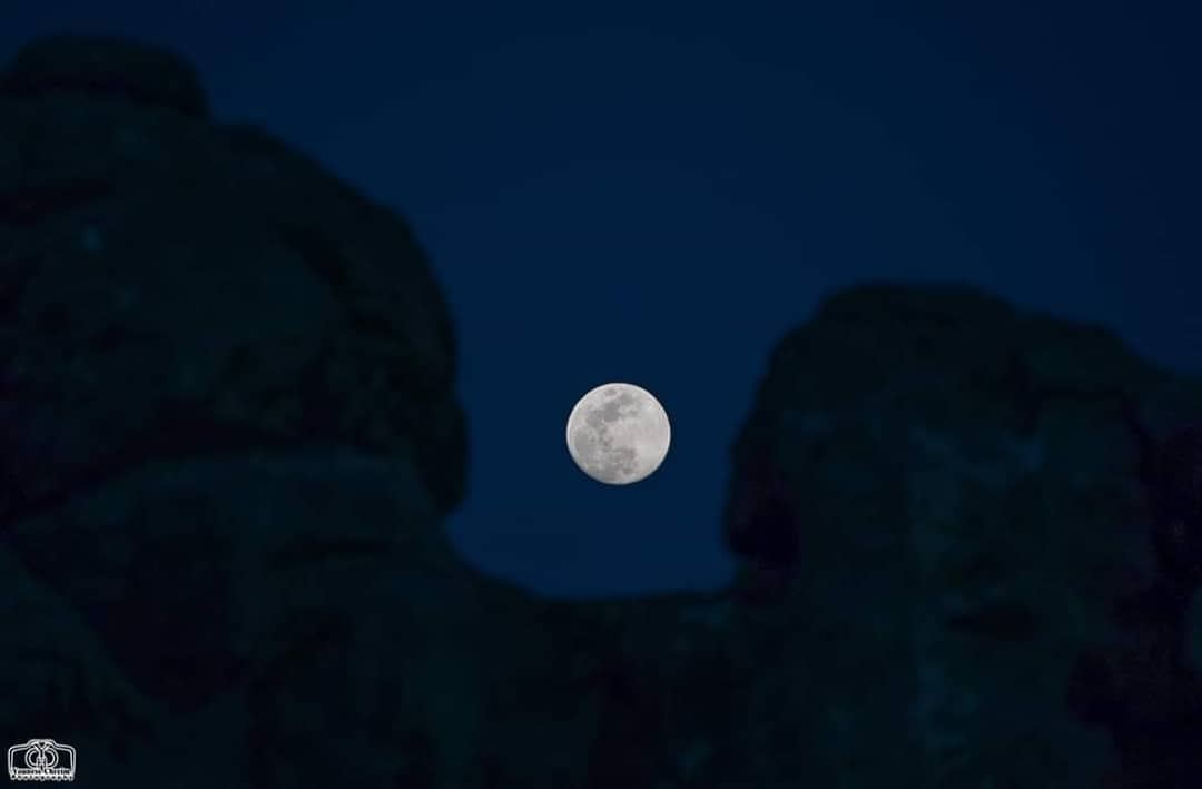 Moon rise  moon  moonrise  fullmoon  lebanon  southlebanon  kfarhouna ...