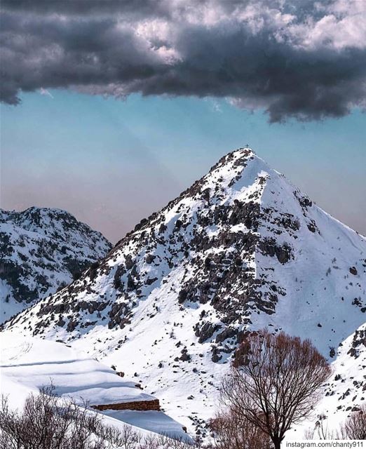 @moriszoghby  exploreeverything  naturephotography  explorecreate ... (El Laklouk, Mont-Liban, Lebanon)