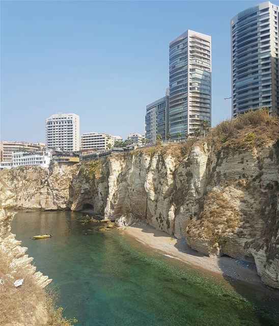 Morning BEYROUTH ig_lebanon  ig_respect  insta_lebanon  instaamici ... (Ar Rawshah, Beyrouth, Lebanon)