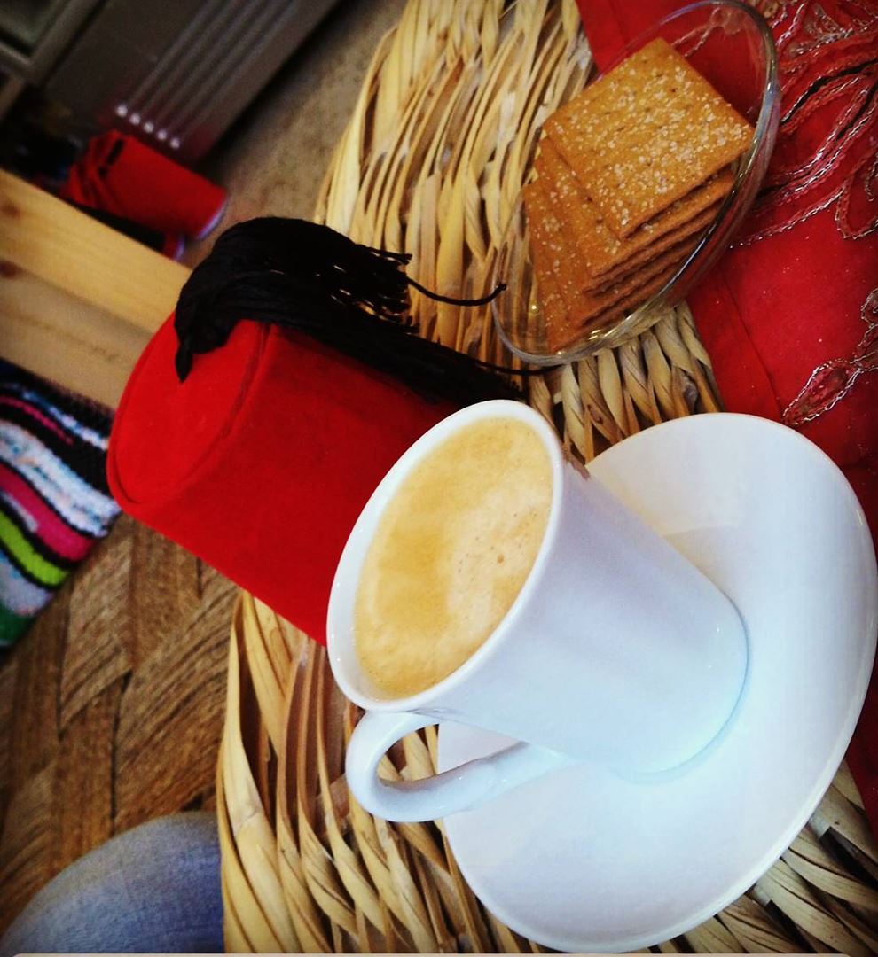  morning  coffe  coffeeshop  country  tarboush  biscuit traditions... (Douma, Liban-Nord, Lebanon)