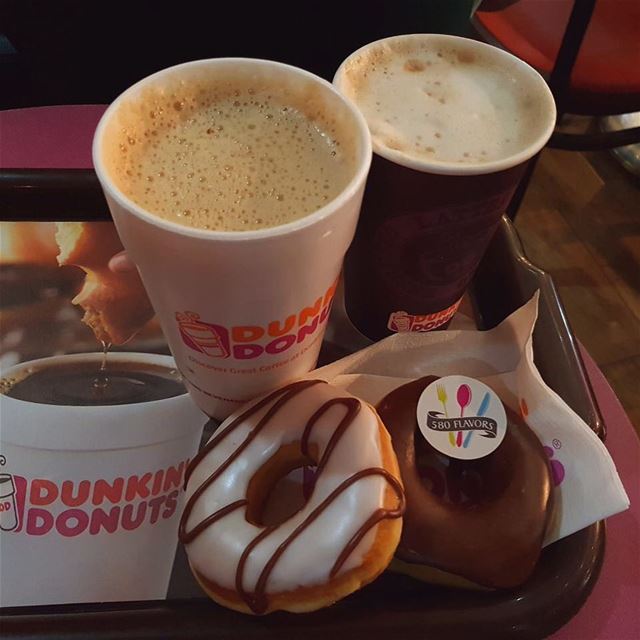 Morning coffee & donuts 🍩 ☕️ best sunday morning 😍😍 @ddlebanon @thevilla (The Village Food Court)