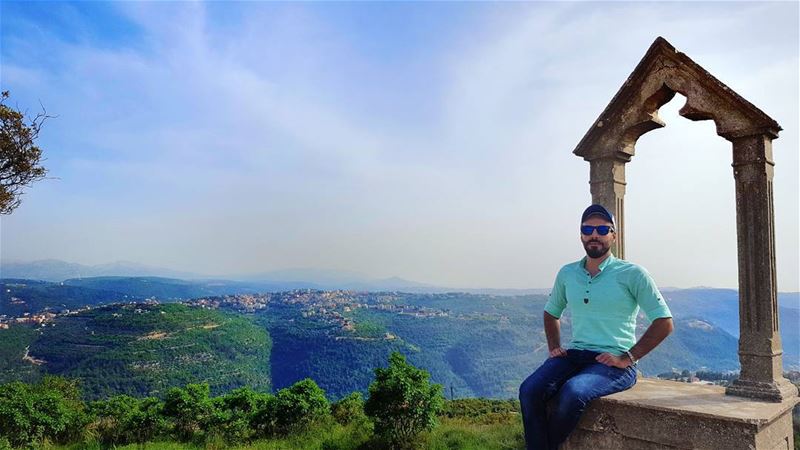  morning 🌸🌼 (Deïr El Qamar, Mont-Liban, Lebanon)