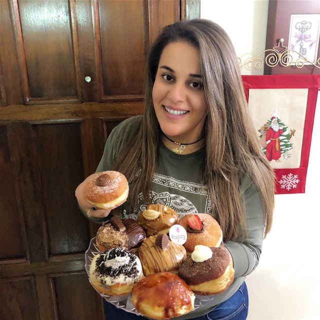 Morning donuts 🍩 is my second favorite morning 😍❤️ @bakerloocakes Thank... (Naccache)