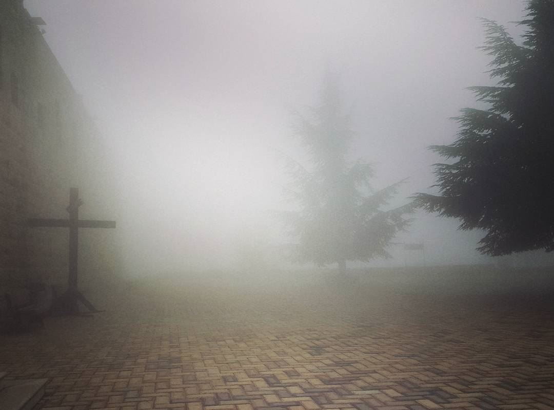 Morning fog 🌫 whatsuplebanon  insta_lebanon  meetlebanon  super_lebanon... (St Charbel Aanaya)