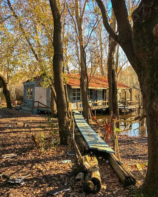 Morning from Aabdillé lake-house 🍂 ..This beautiful place is no longer... (Aabdillé, Liban-Nord, Lebanon)