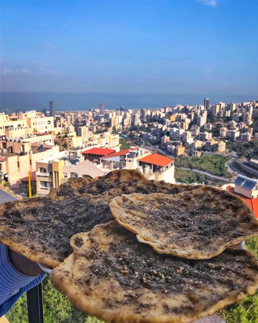 Morning my dear friends 🔆 Wishing you a wonderful week ahead 💙❤️💚... (Bsalim, Mont-Liban, Lebanon)