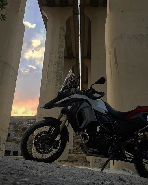 Morning rides........ bmwgs  motorrad  makelifearide  adventureride... (Mdeirej)