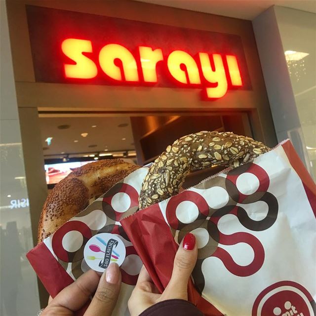 Morning simit are just lovely 😊  kaak @thespotlebanon @simitsarayileb..... (Simit Sarayi Lebanon)