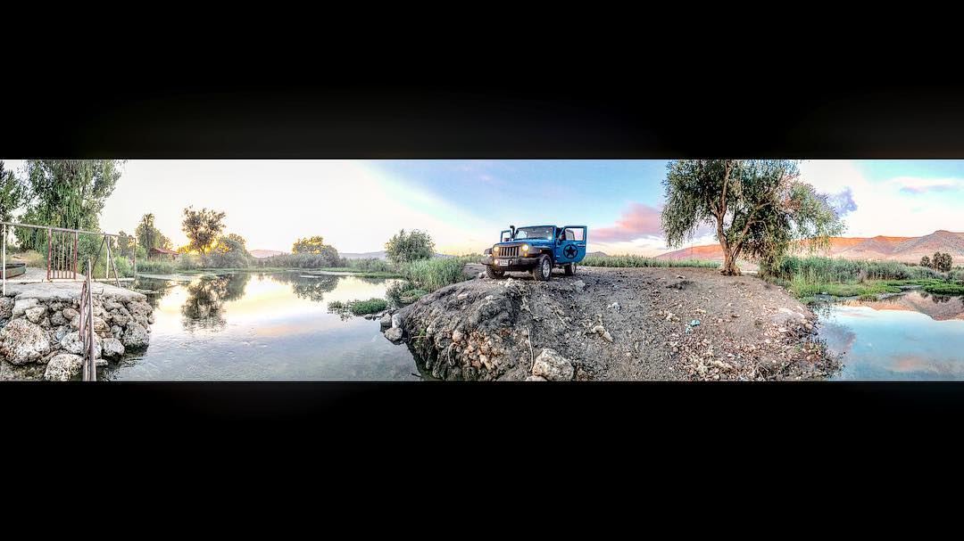Morning spot on the edge ☀️ @seven_slot_battalion  jeep jeepjk  jeepbeef @j (Kafr Zabad, Béqaa, Lebanon)