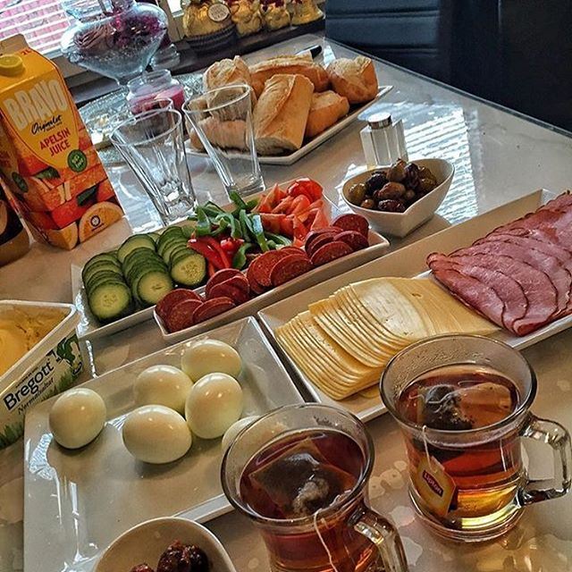 Mornings like these 😍😍☀️ Credits to @foodbynat