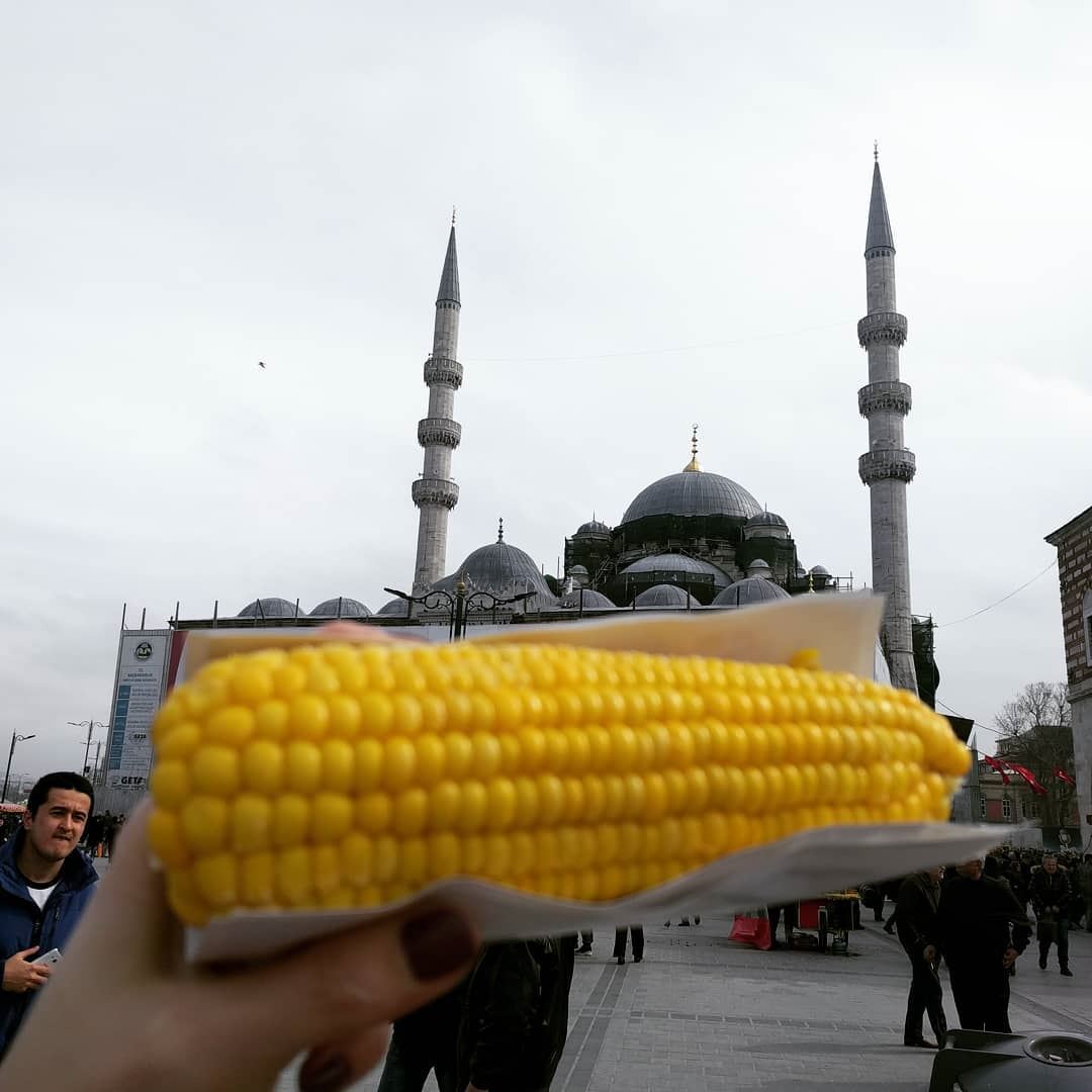  mosque   istanbul   corn  food  instafood  lebanese  yummy  fresh ... (Emin Önü Kapalı Carsisi)