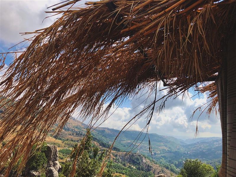 Mountain or beach ? ⛰🏖.... lebanon  keserwan  faqra  kfardebian ... (Kfardebian,Mount Lebanon,Lebanon)