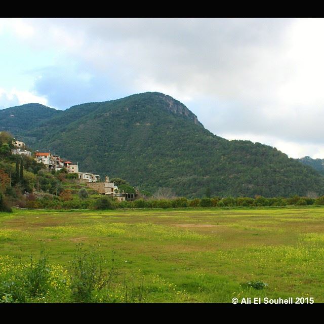  mountain   valley  village   nature  lebanon  colorful  livelovelebanon ...