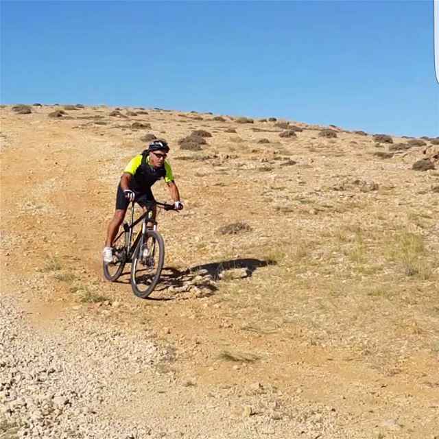  mountainbikes  moutainbiking  moutainbike  mountain  ouyounorghoch  sedar... (Ouyoun Orghoch)