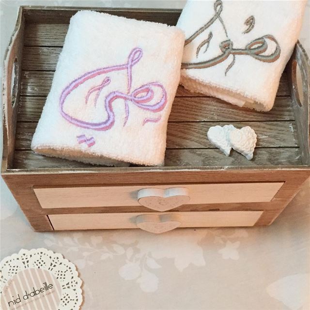 Mr. & Mrs. 💭 Spice up your bathroom with our set of towels 💘 Write it on...