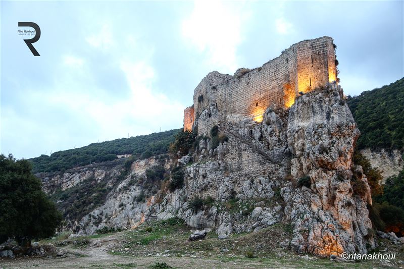 Msïlha Abandoned Castle ... 👉👉👉 lebanon  beautifullebanon ... (Tallet el Msaïlha)