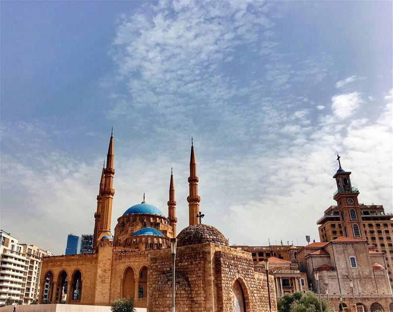 Multiconfessional Beirut 💙⠀Панорама прекрасного древнего Бейрута - столи (Downtown Beirut)