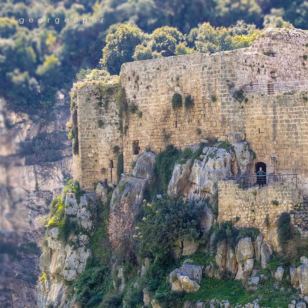 "Musaylaha Fort" 🇱🇧 a closer look.... proudlylebanese ... (Al Batrun, Liban-Nord, Lebanon)